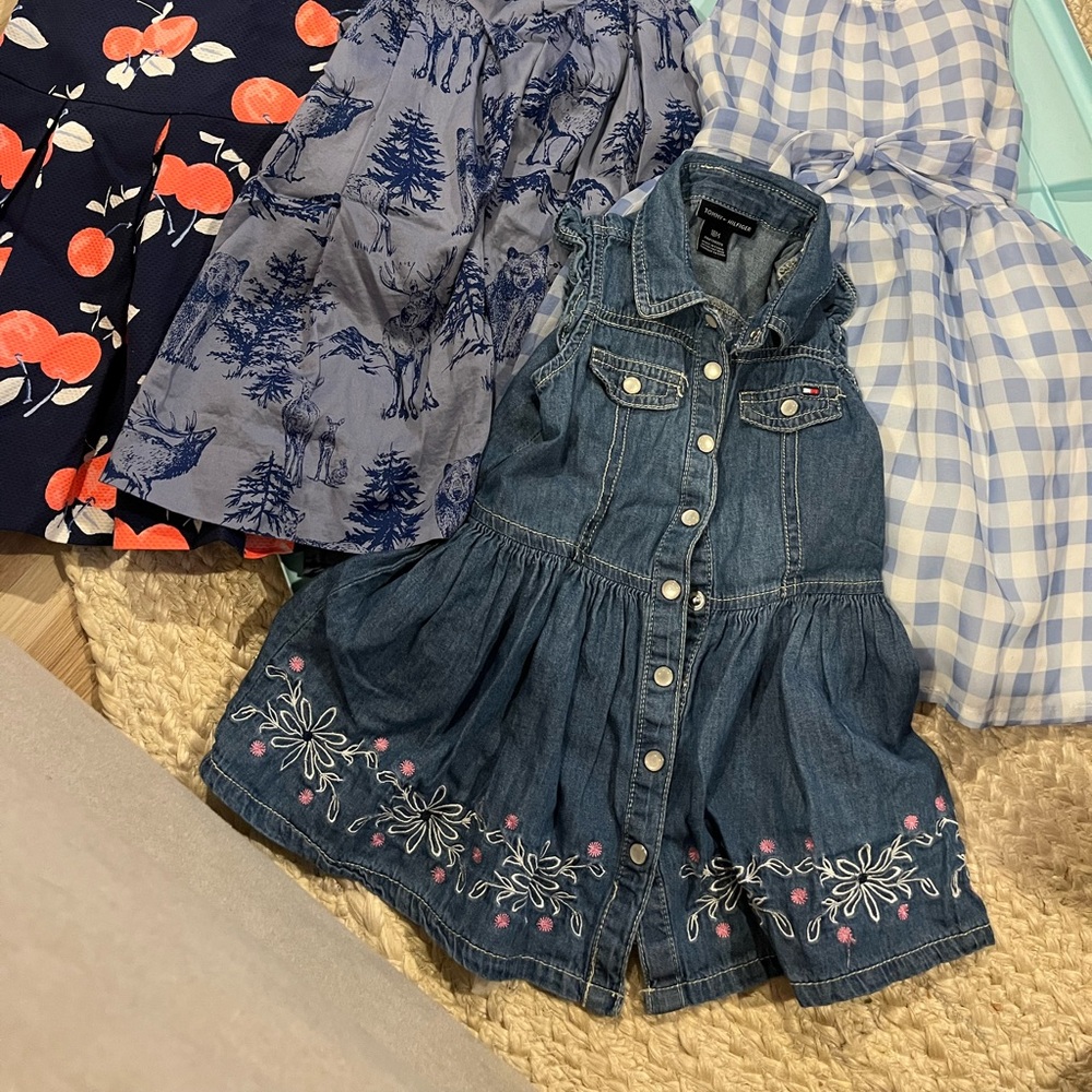 Lot of 4 dresses size 12-18 months. Sleeveless